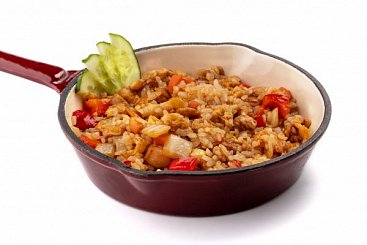 Тяхан тори (жареный рис с курицей и яйцом)